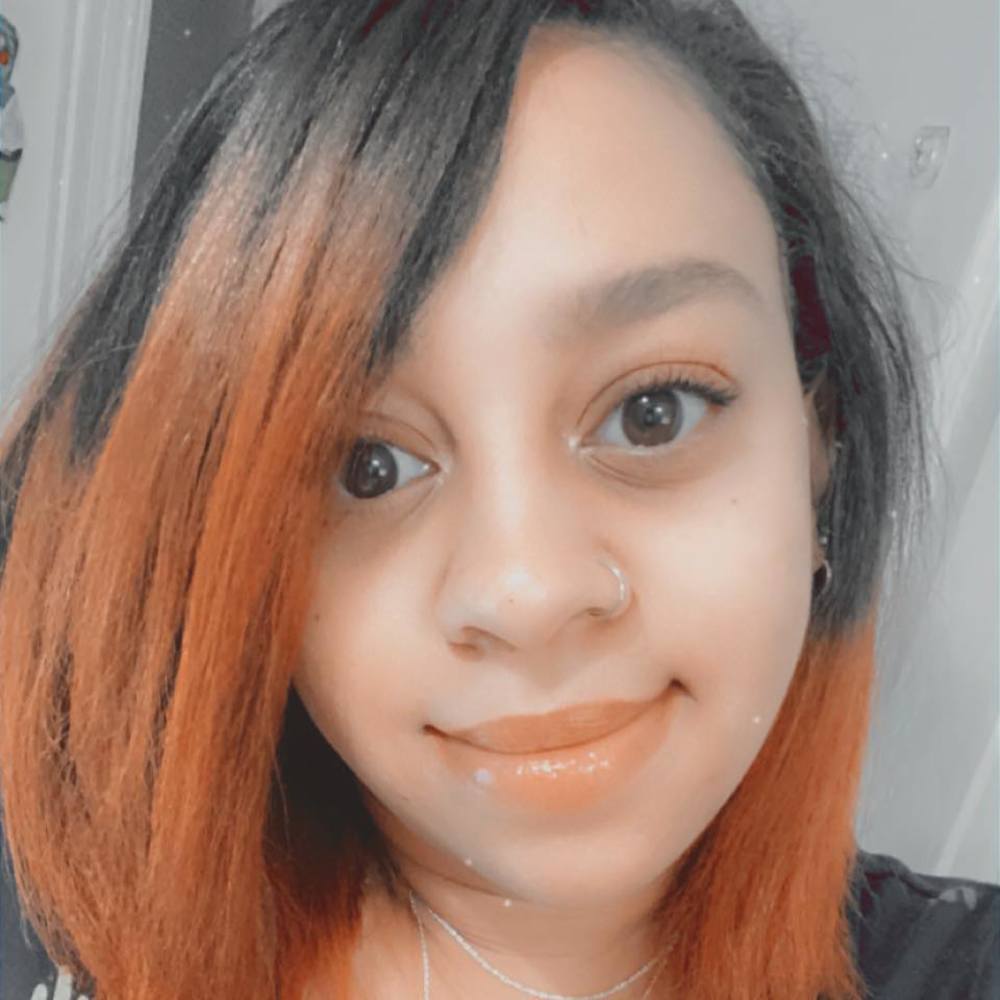 Meet your Posher, Monique